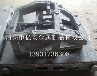 鑄(zhu)鋁汽(qi)車檢(jian)具圖二(er)